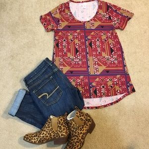 New LuLaRoe Classic Tee
